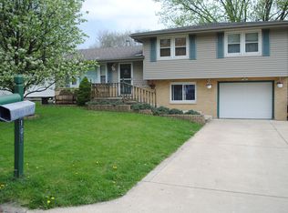 109 Field Grove Ct, East Peoria, IL