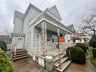 2045 East 14th Street