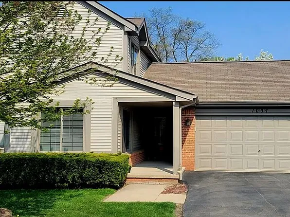 1004 Elmwood Dr, Brighton, MI 48116