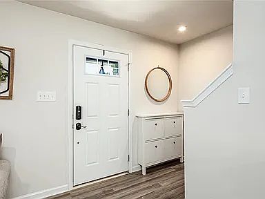 4th image of 245 Mildred Dr
