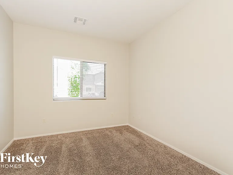 8423 S Egyptian Dr — Photo 9