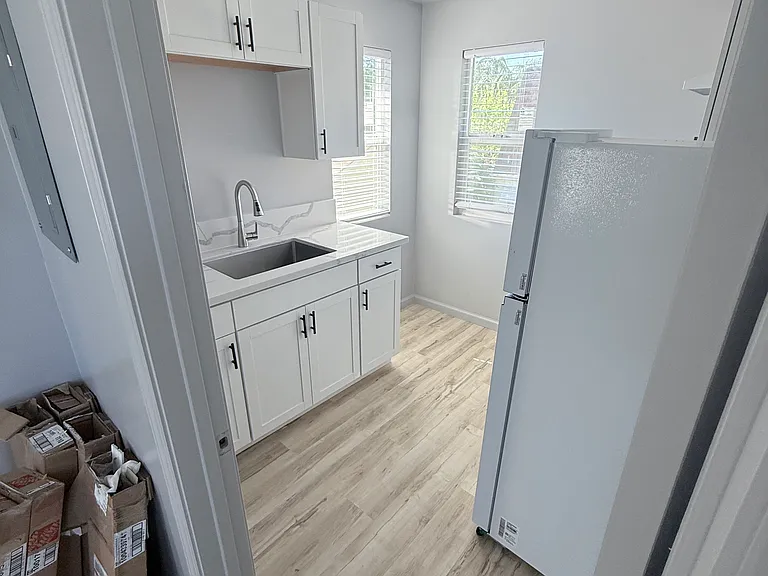 708 Sutter St — Photo 16