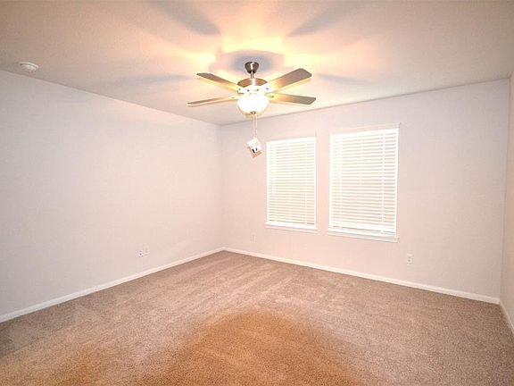 5th image of 18827 Glenwood Chase Ct