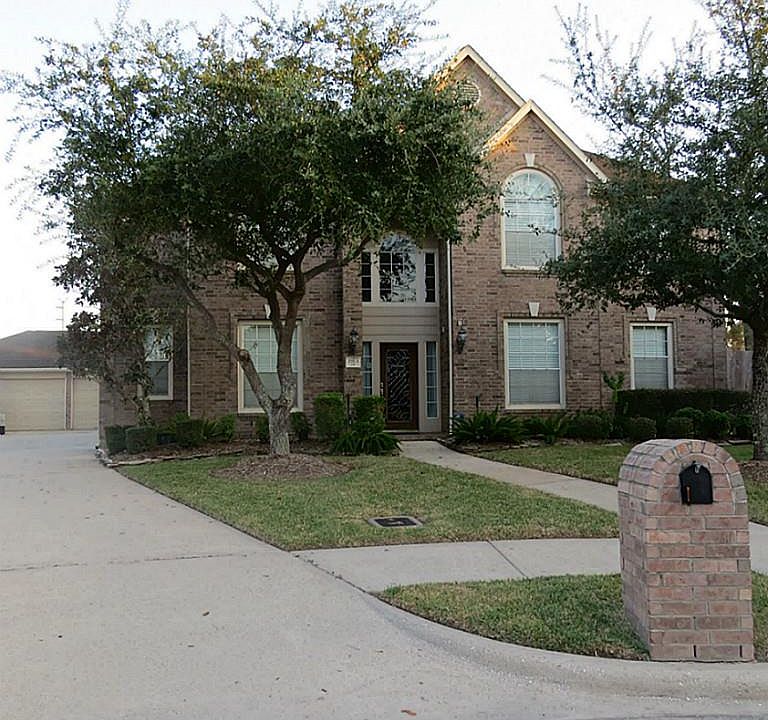 1st image of 1913 S Carlsbad Ln