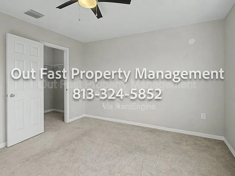 6919 Holly Heath Dr — Photo 38
