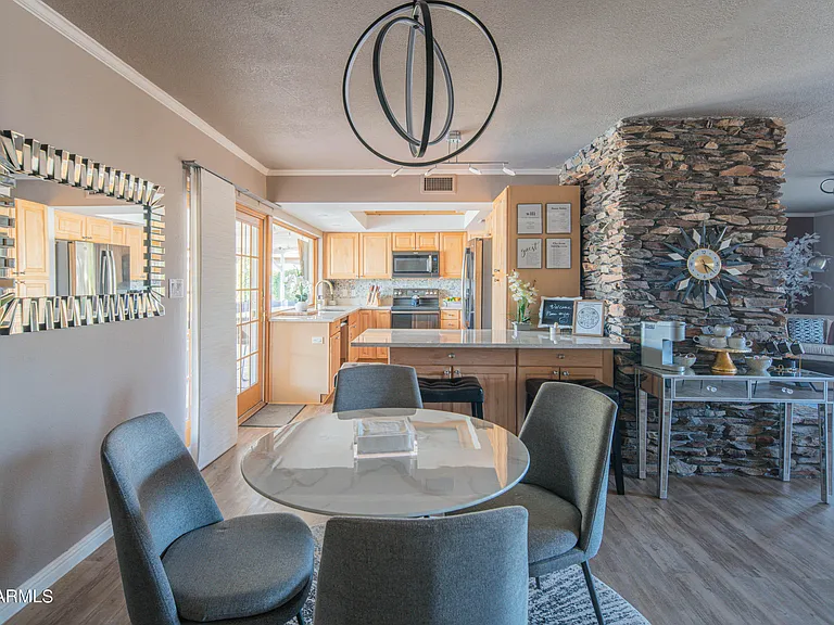 6110 E Edgemont Ave — Photo 63