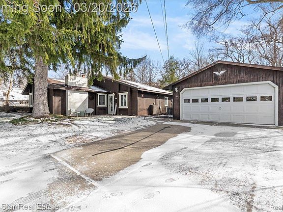 4th image of 240 N Roslyn Rd