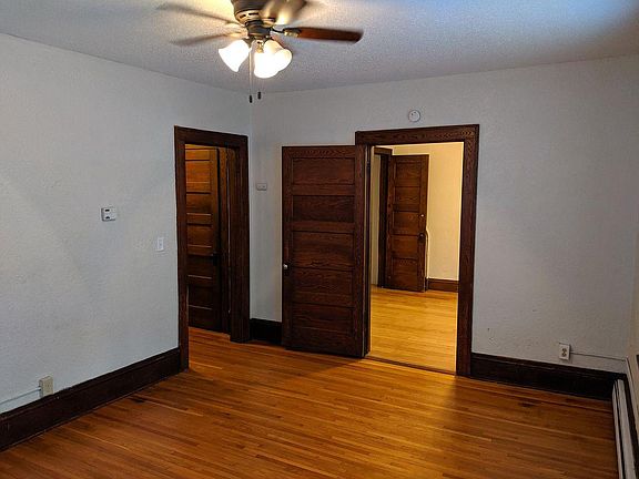 5th image of 163 Victoria St N APT 1