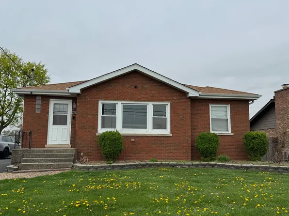 7742 Oak Grove Ave, Justice, IL 60458