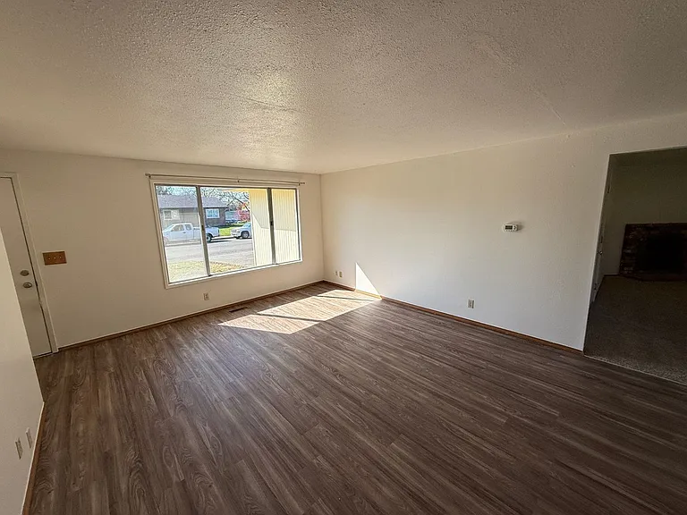 1488 Palace Dr NE — Photo 5