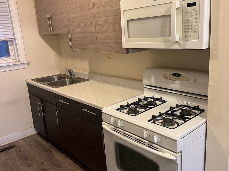 4255 N Kedzie Ave #1N — Photo 3