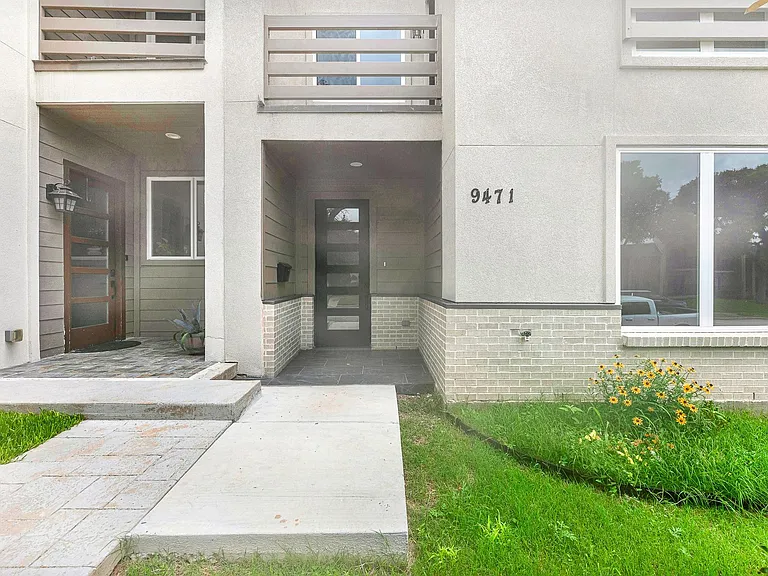 9471 Timberleaf Dr — Photo 2