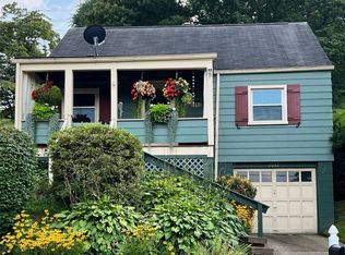 2042 McKinney Rd, Monroeville, PA 15146