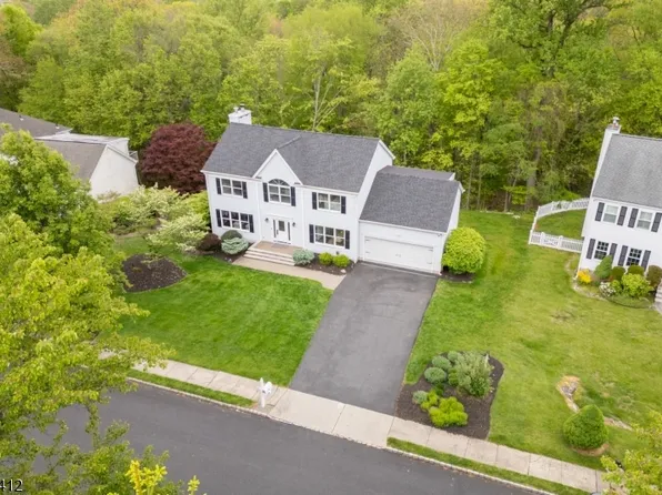 10 Golden Corner Way, Randolph Twp., NJ 07869