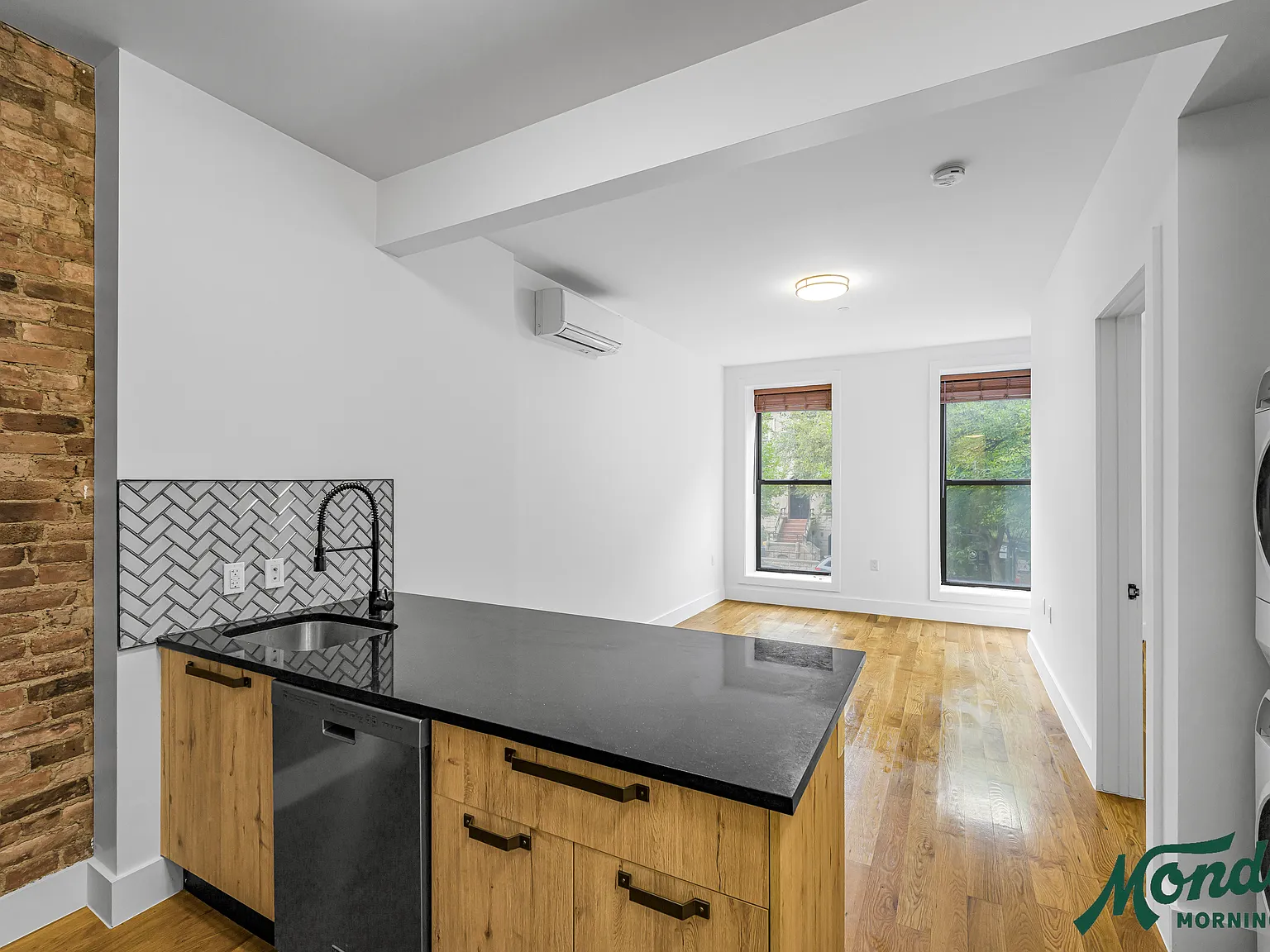 1094 Dean Street — Photo 2