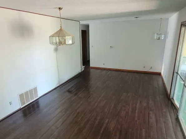 2018 2nd St, Woodward, OK 73801