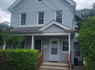 36 Lee Ave, Hicksville, NY