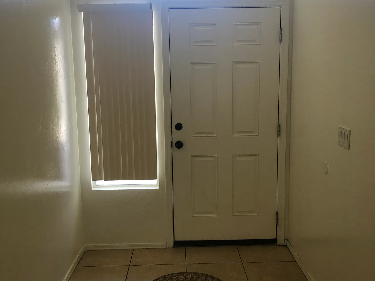 3 bed, 1409 sqft, $1,695 — Photo 3