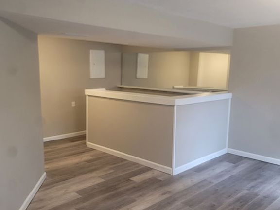 3rd image of 11456 N Oak Trafficway