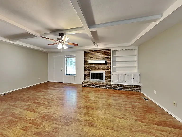 1817 Tim Dr — Photo 3