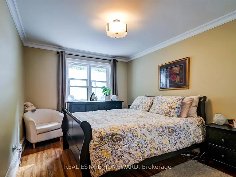 21 Love Cres #MAIN FLOOR — Photo 26