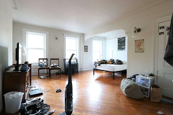 Rented by Empyreal Realty, Inc. | media 35