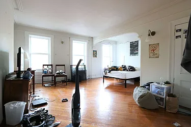 Rented by Empyreal Realty, Inc.