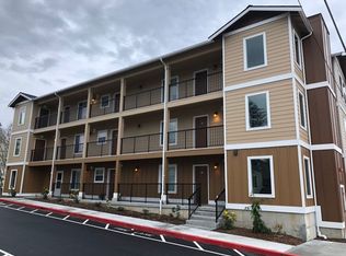 5722 Vista Dr, Ferndale, WA 98248