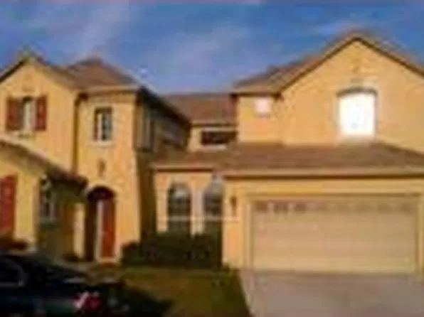 213 Snowy Owl Dr, Vacaville, CA 95687