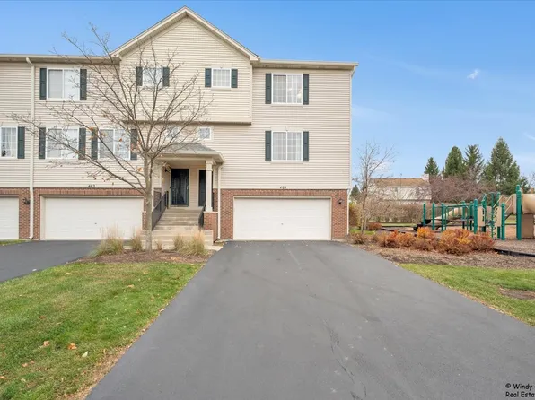 464 Evergreen Cir, Gilberts, IL 60136