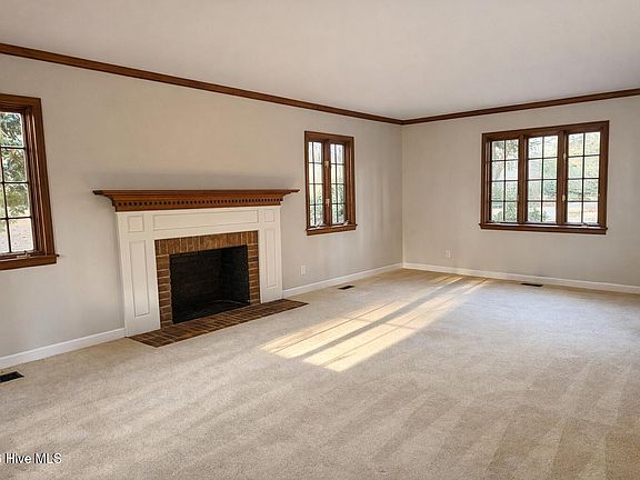 3rd image of 511 S Wilkinson Drive