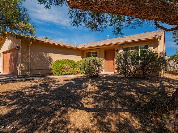 3rd image of 8891 E Pomegranate St