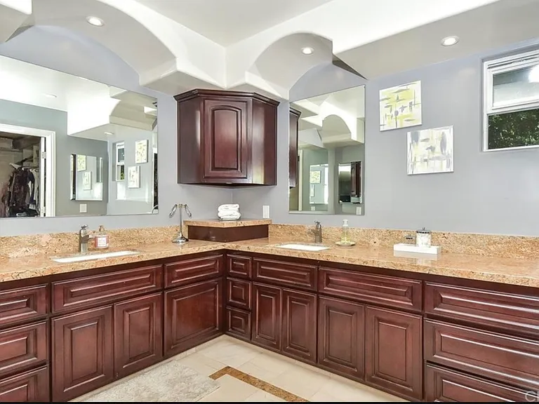 15512 Claycliff Ct — Photo 16