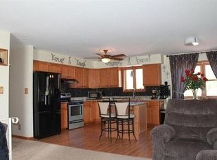32 Saint George Pl, Schenectady, NY 12304