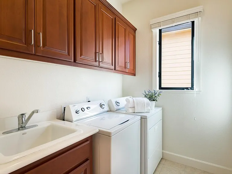 401 Alder Ln — Photo 11