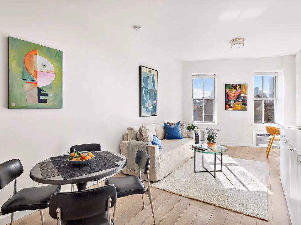 1st image of 99 Bank St #6/7L