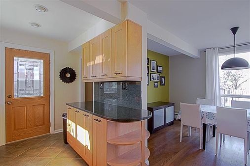 5th image of 10112 Farmington Dr