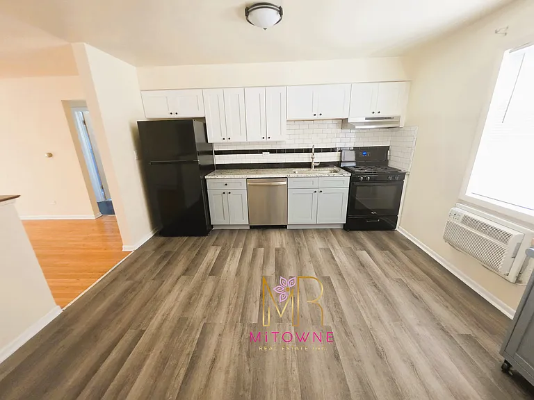 8460 Skokie Blvd #1 — Photo 1