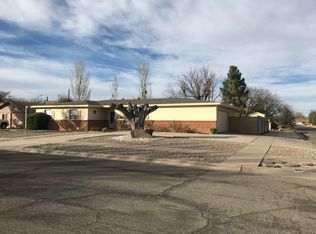905 Bel Aire Dr, Roswell, NM 88201