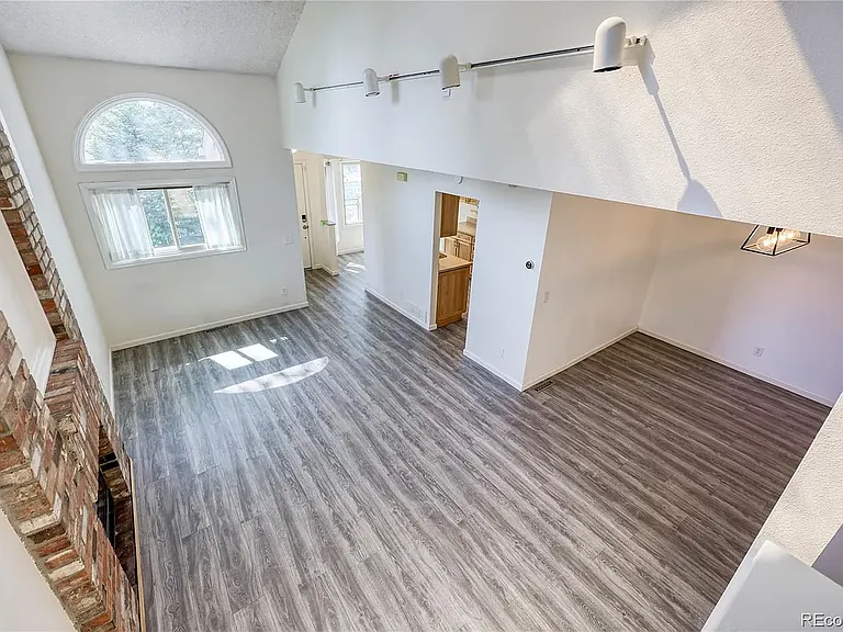 7684 S Cove Cir — Photo 8