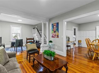 25 Henry St, Cranston, RI 02905