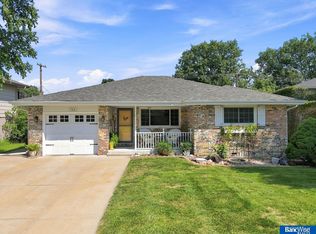 706 N 60th St, Lincoln, NE 68505