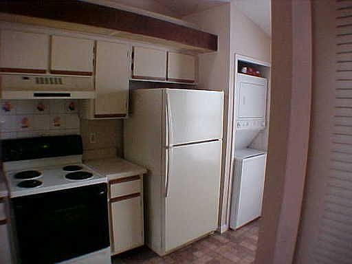 3rd image of 3018 S Semoran Blvd #J-12