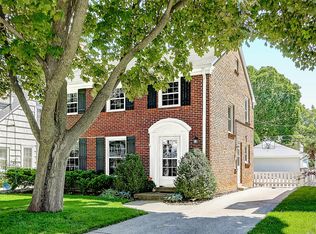 5264 N Kent Ave, Whitefish Bay, WI 53217