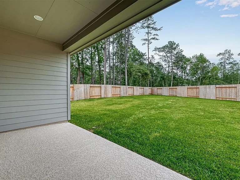 308 Mullins Ct — Photo 35