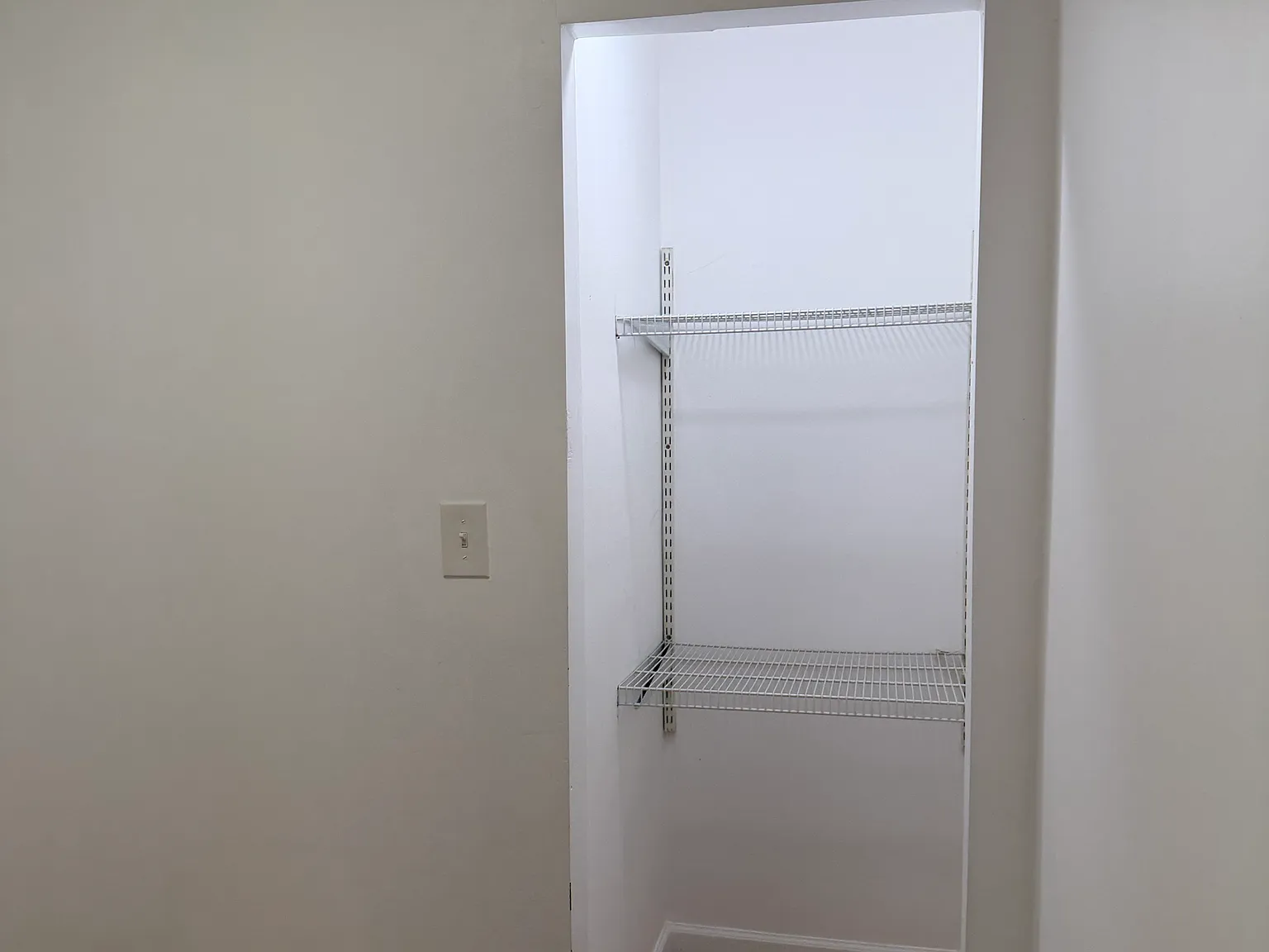 3 bed, $1,750 — Photo 2
