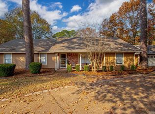 11 Hickory Ct, Little Rock, AR 72210