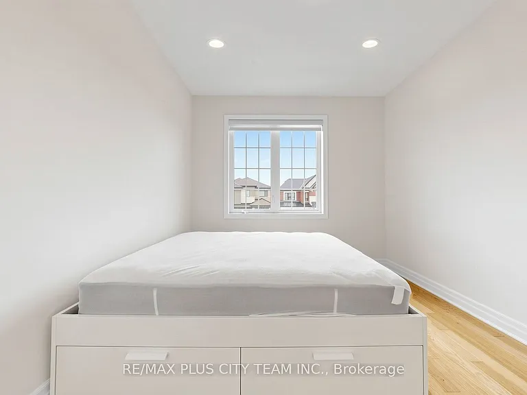 1 George Roman Ave — Photo 31
