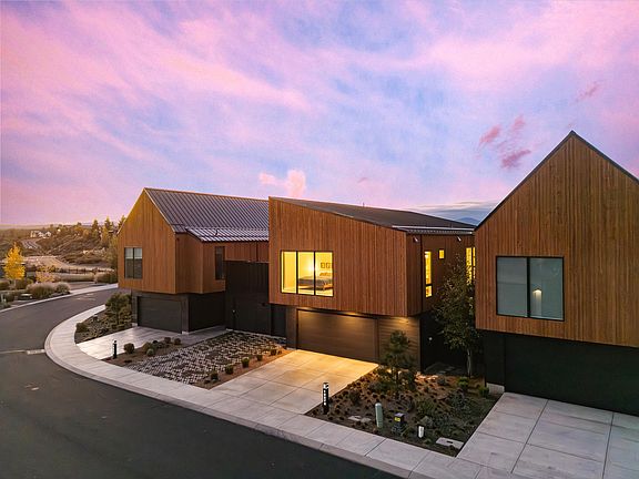 3rd image of 61250 Meeks Trl