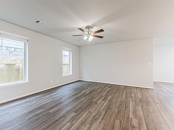 5th image of 15322 Caravel Bay Court